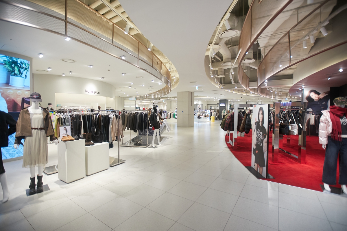 '6500억 호실적' 아이파크몰, 메가숍 · 패션 MD 흥행몰이 통했다 3820-Image